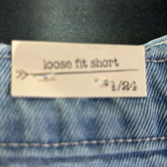 Ban-Jara high rise loose fit, button fly, distressed ripped fringe 5 pocket,belt - Picture 7 of 10